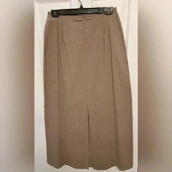 Liz Claiborne full-length  casual skirt - Picture 2 of 5